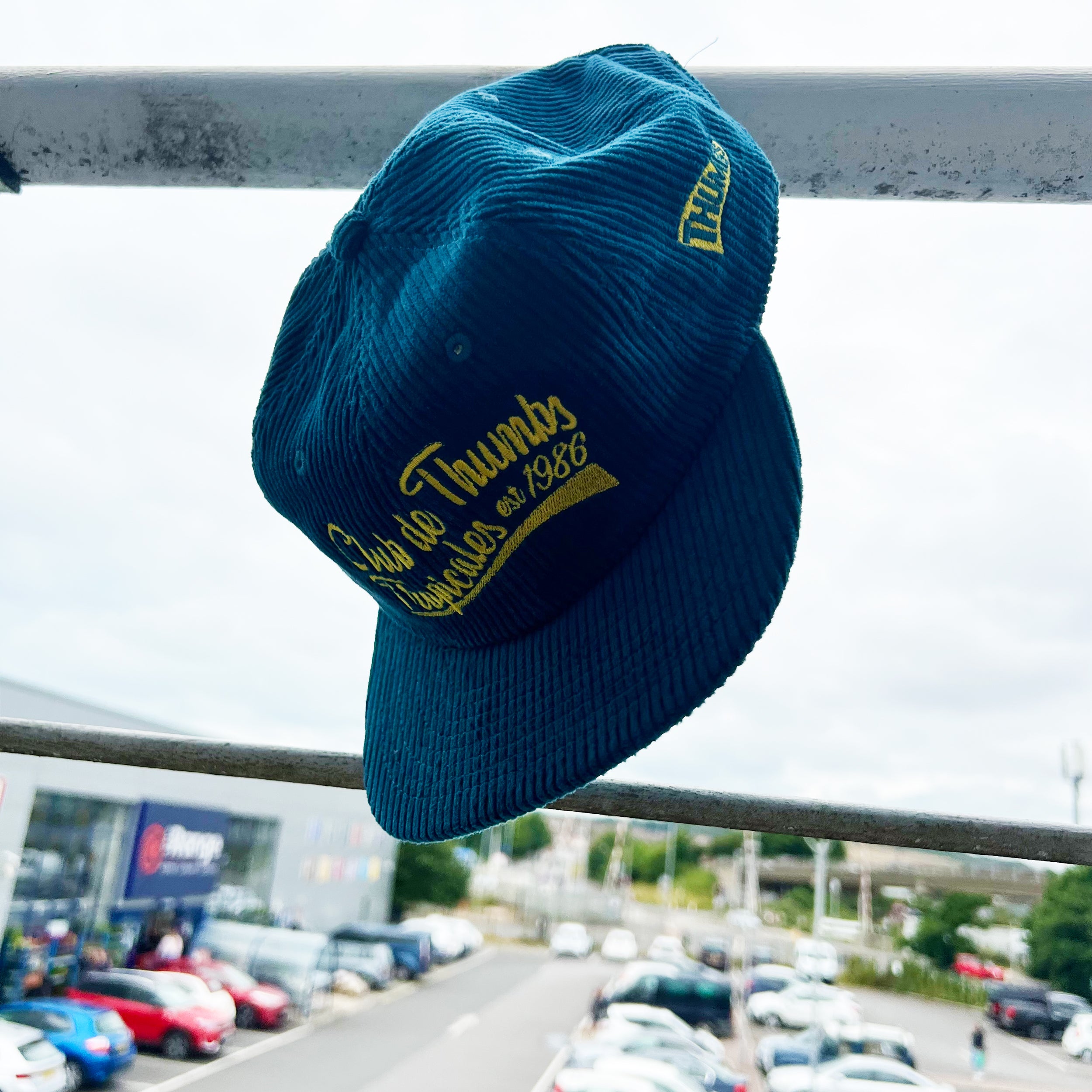 Club de Thumbs Cord Cap