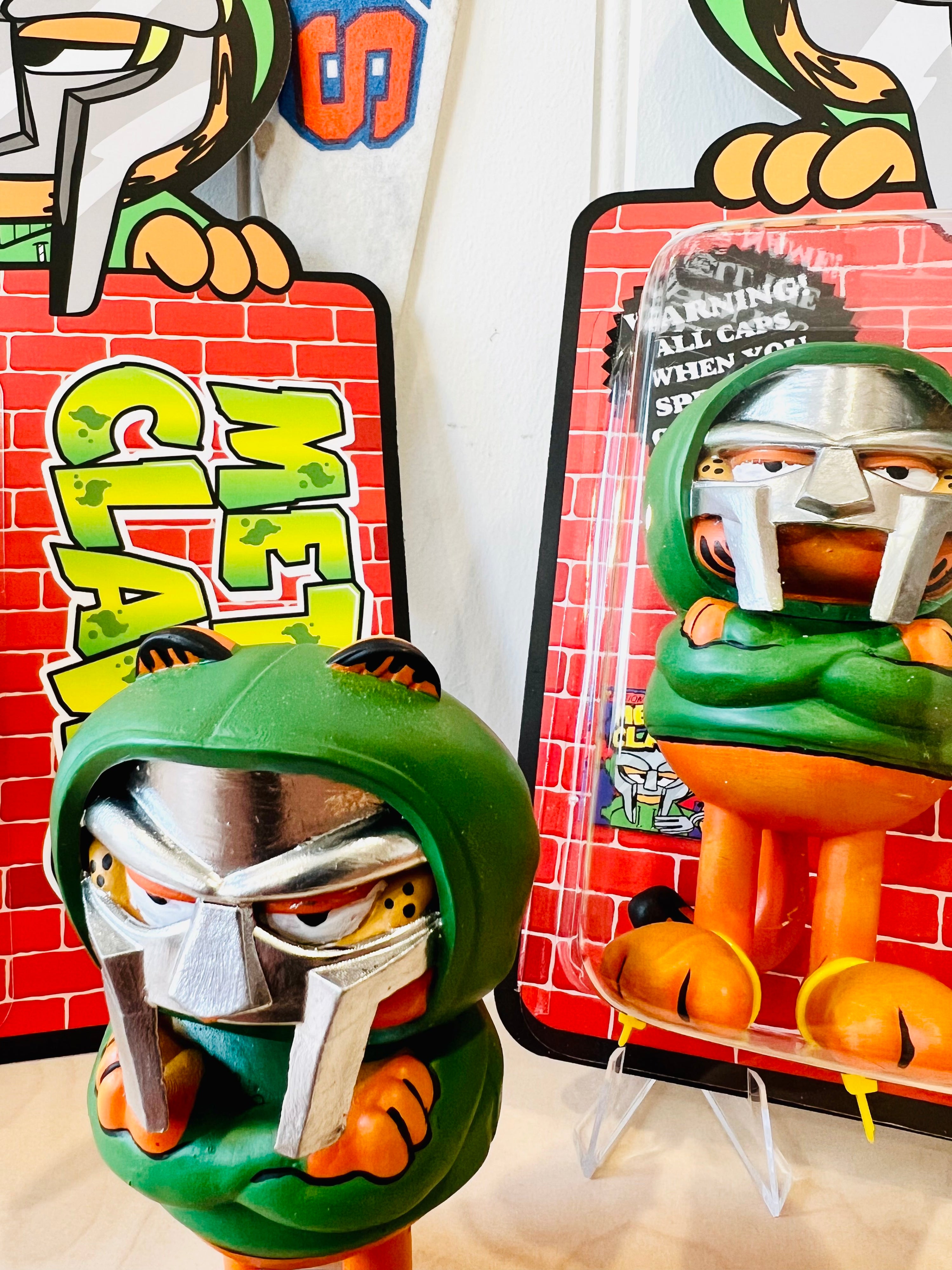 Metal Claws Collectible Toy